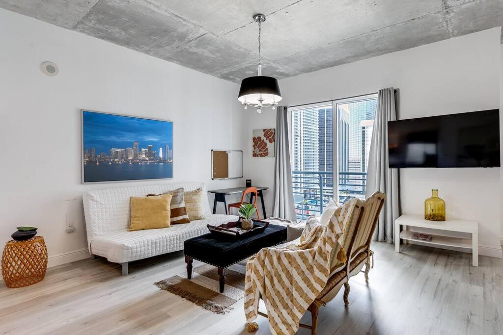 Beautiful Loft in Downtown Miami For 4 people 2208