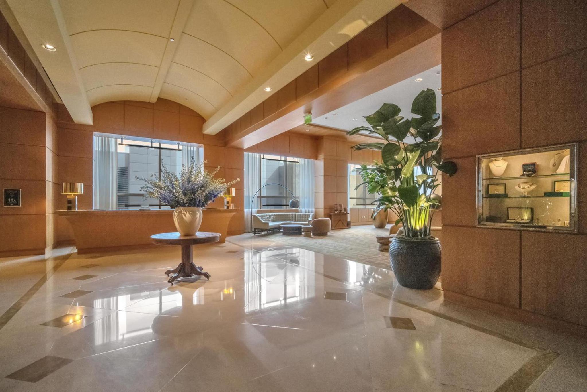 2 Bedroom OR King Studio Suites Four Seasons Hotel Miami Free Wi-Fi & Free Parking
