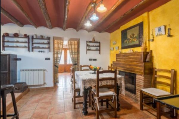 CASA RÚSTICA EN MAS ENFABONA