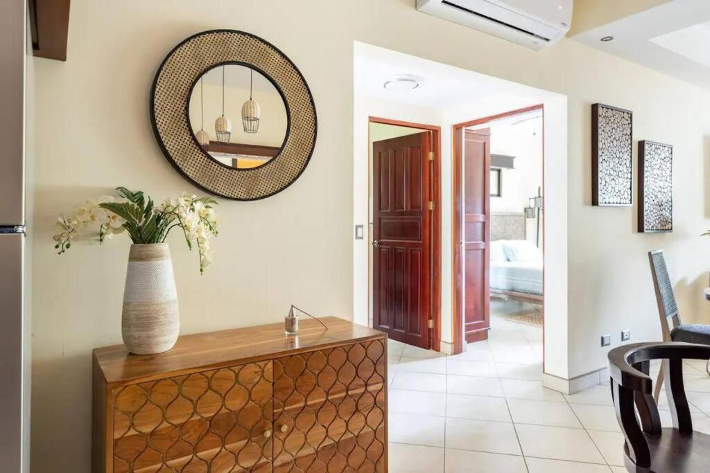 The Oaks Tamarindo Pool Front Condominiums fast wifi