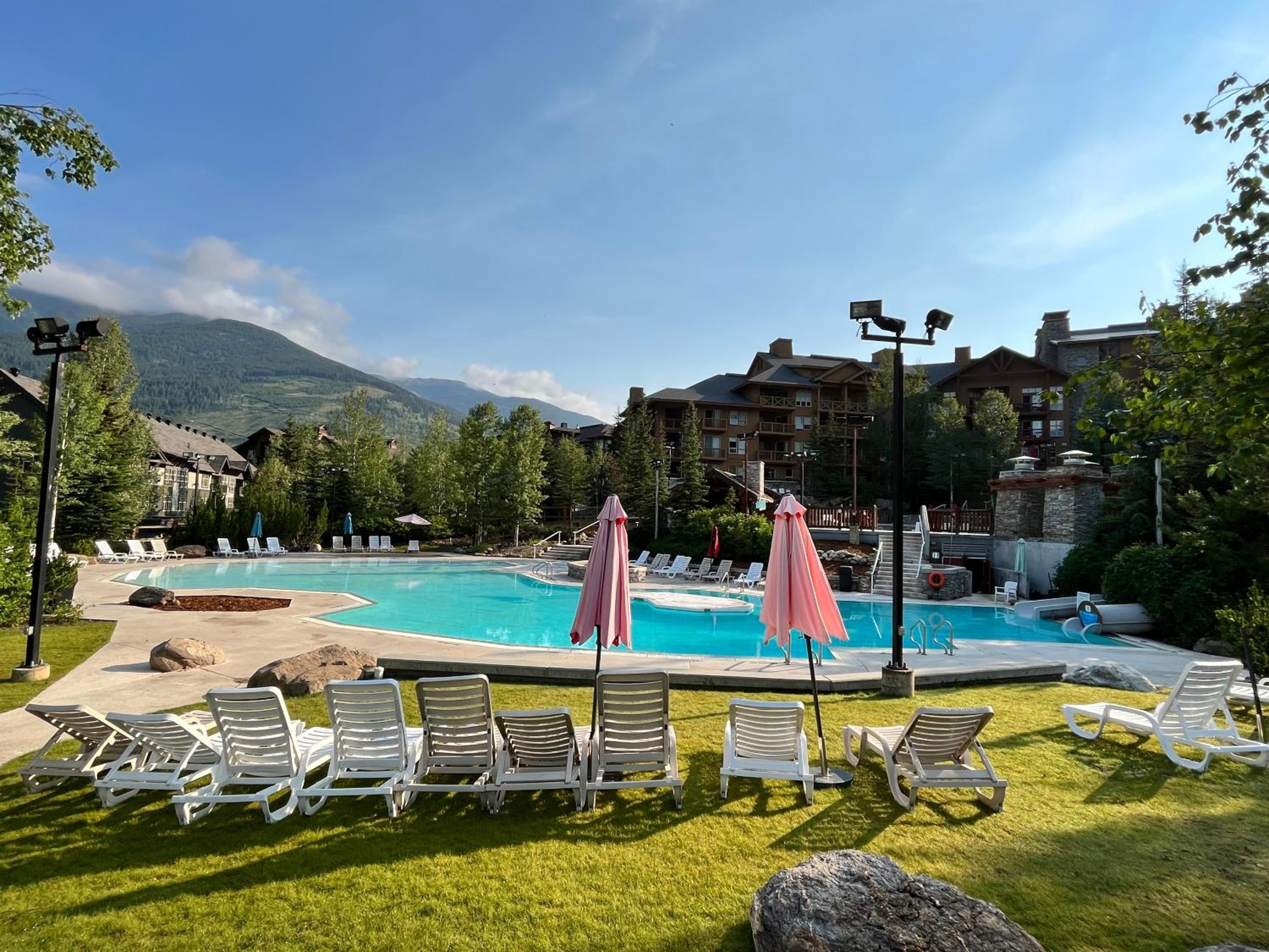 Perfect Ski or Bike in-out Hot Tub Pool