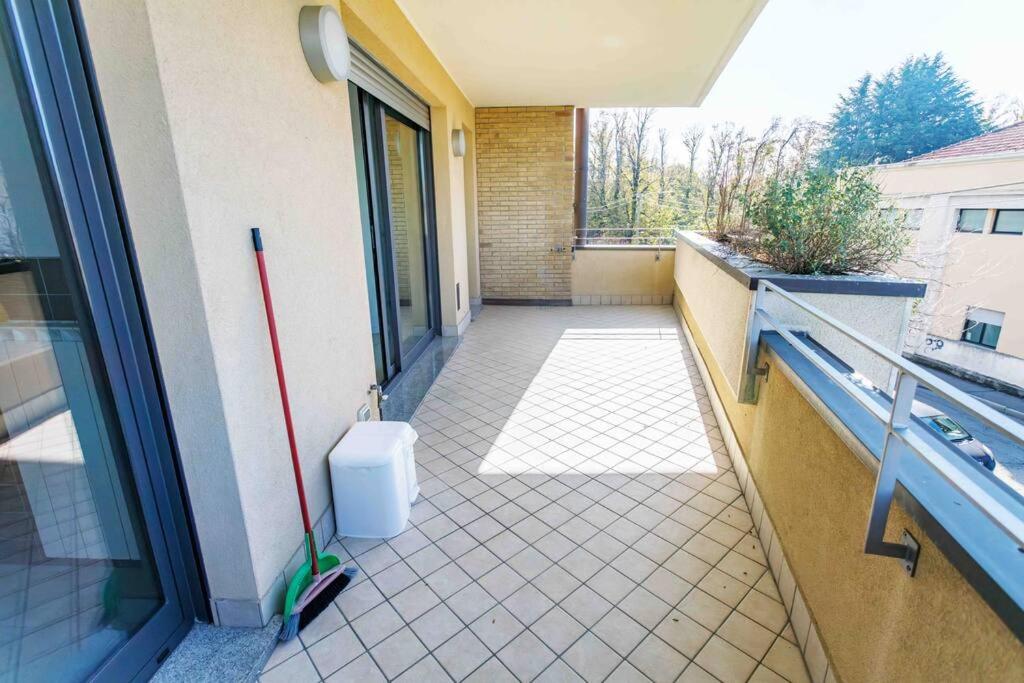 Suite with terrace view 4