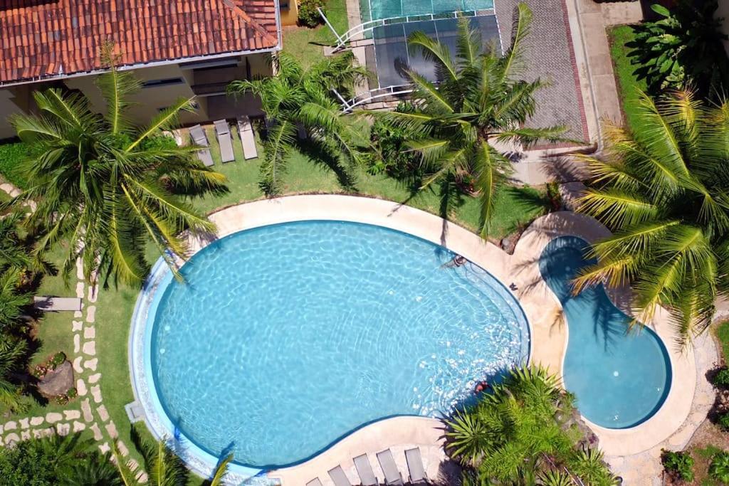 The Oaks Tamarindo Pool Front Condominiums fast wifi