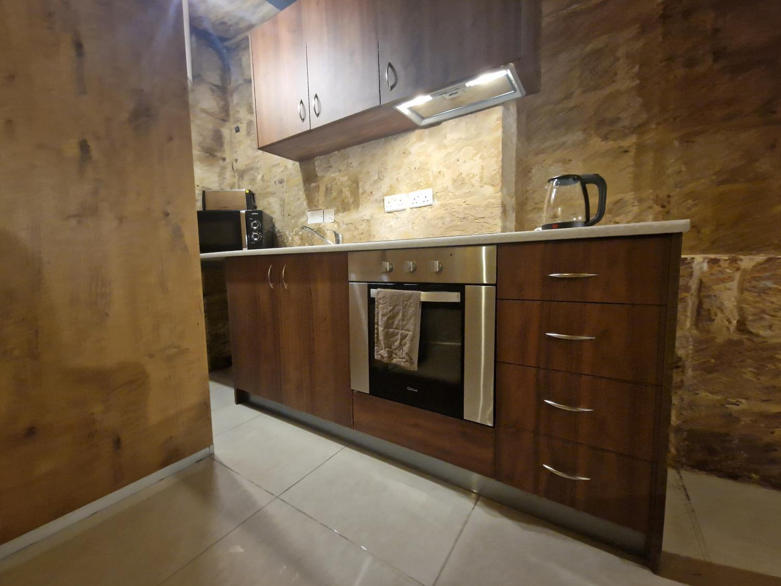 Renovated 16th Century House in Valletta view 2