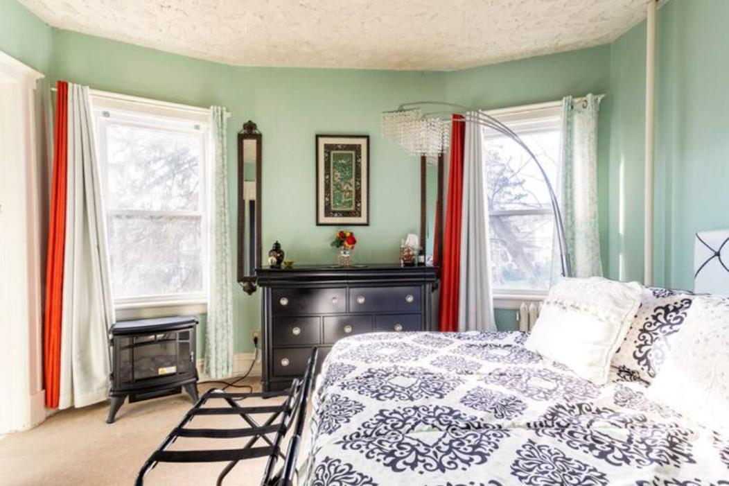 Sunny & Spacious Montclair NJ Apartment, photo 12