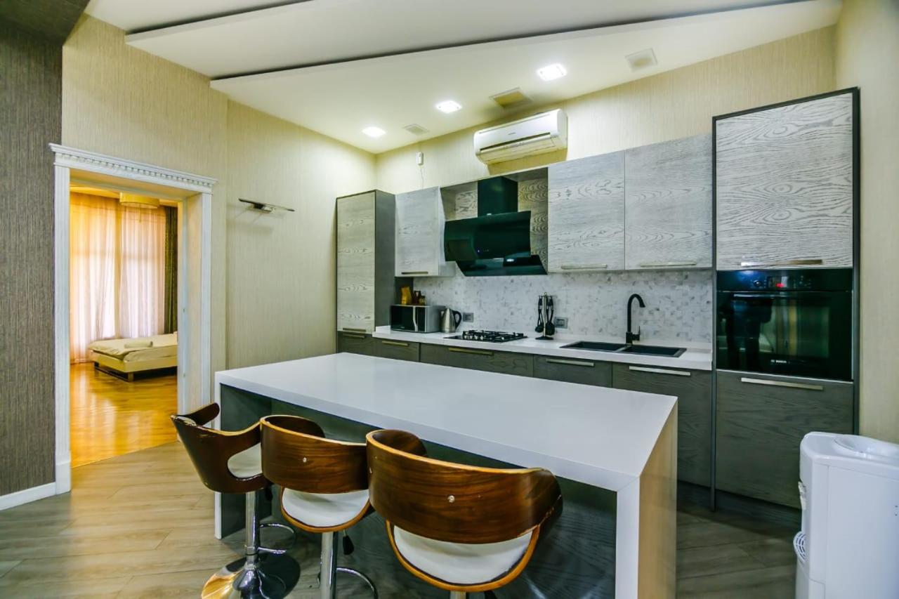 CENTER. 3 Bedrooms