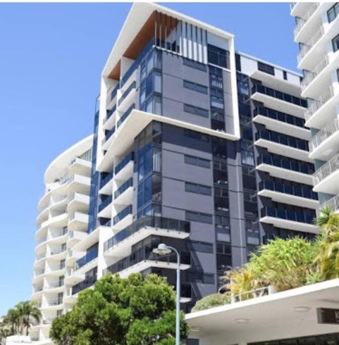 Mooloolaba First Ave First Light Apt Ocean Views 12th floor