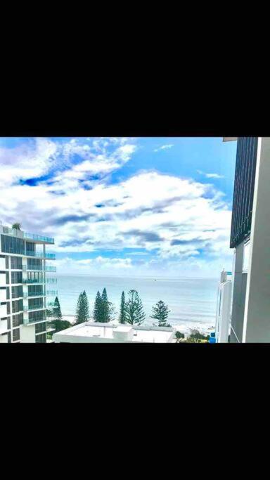 Mooloolaba First Ave First Light Apt Ocean Views 12th floor