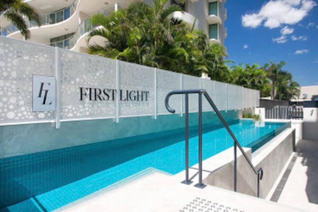 Mooloolaba First Ave First Light Apt Ocean Views 12th floor