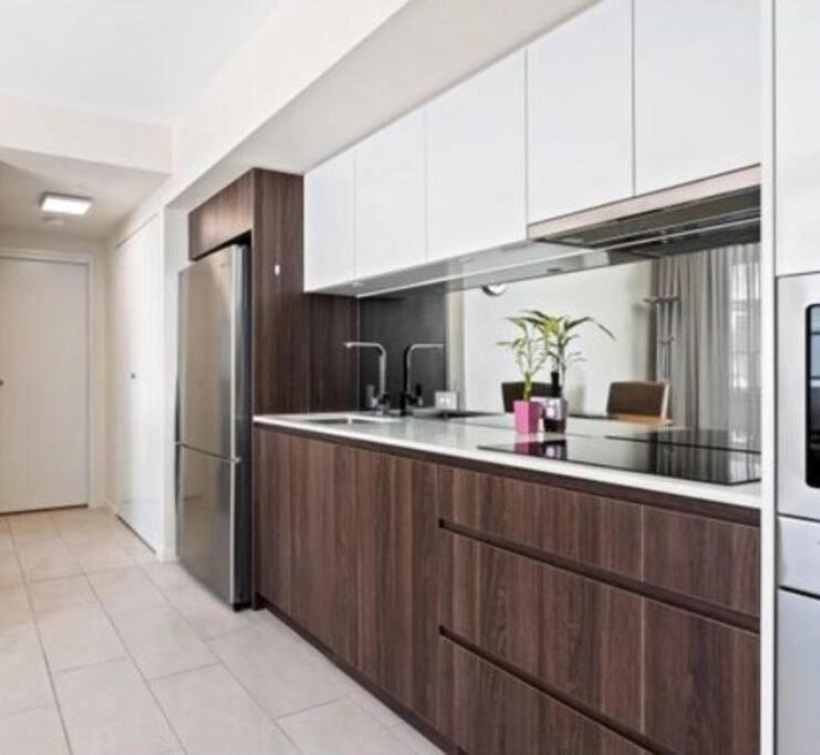 Mooloolaba First Ave First Light Apt Ocean Views 12th floor