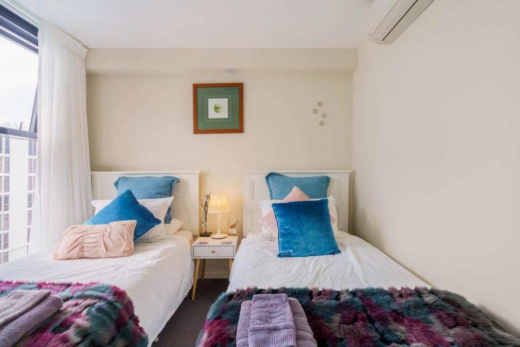 Mooloolaba First Ave First Light Apt Ocean Views 12th floor