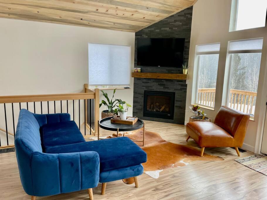 Modern Alma Home, Walk to Main St, Amazing Views, 16 mi to Breck! view 4