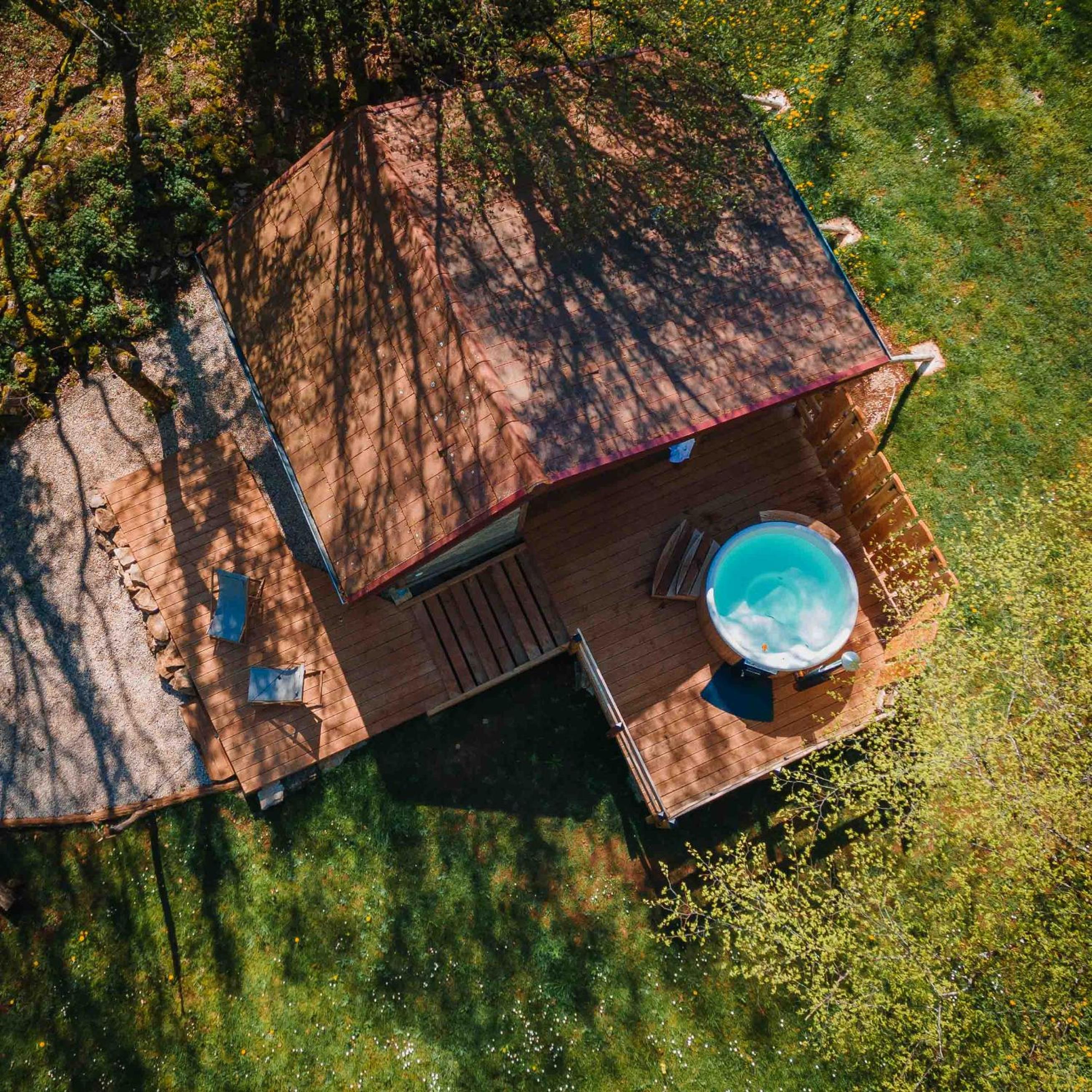 Cabane Chalet avec spa privatif view 4