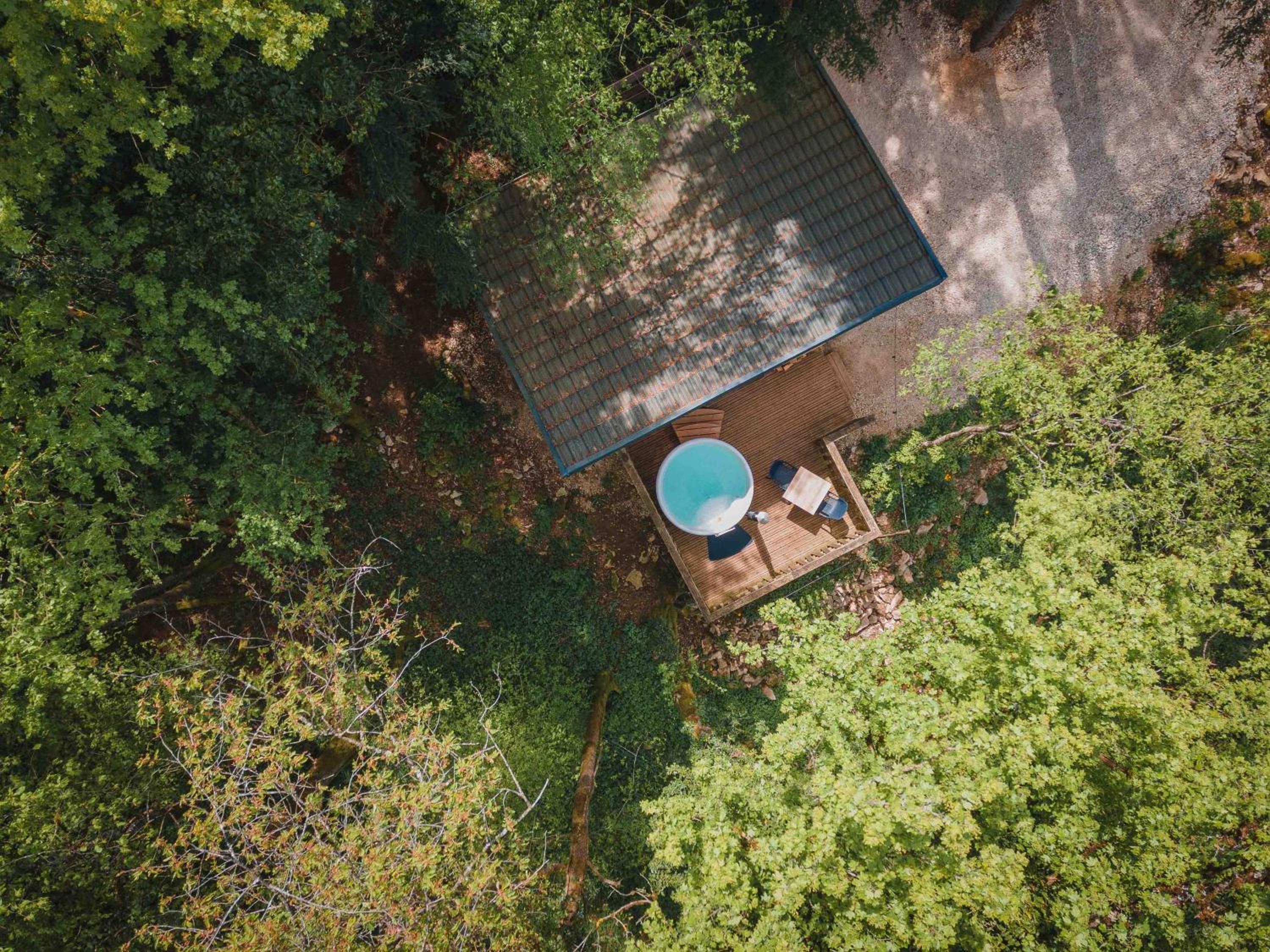 Cabane Chalet avec spa privatif view 5