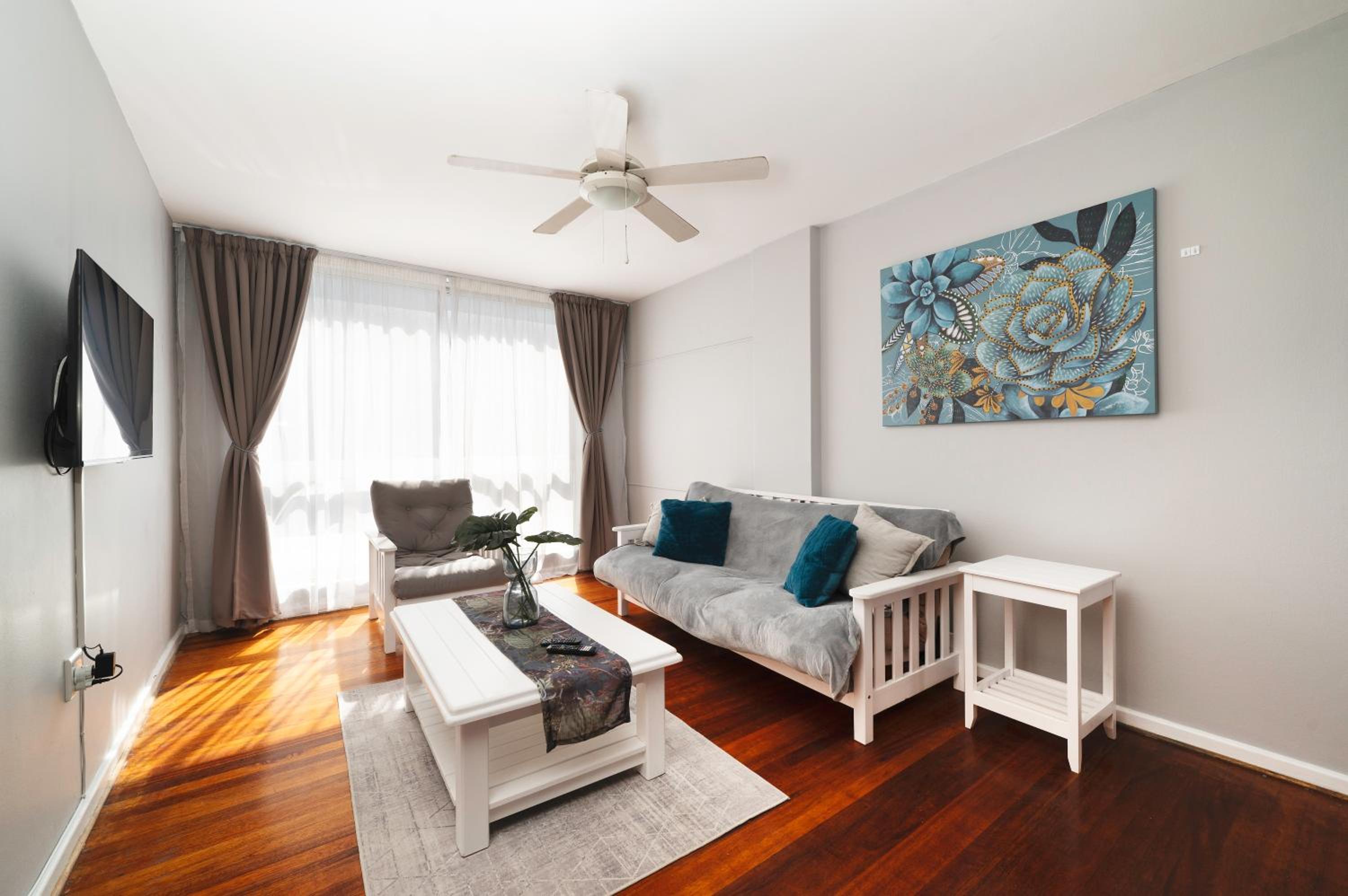 Admirals Lodge Guest House and Brightways self catering apartments