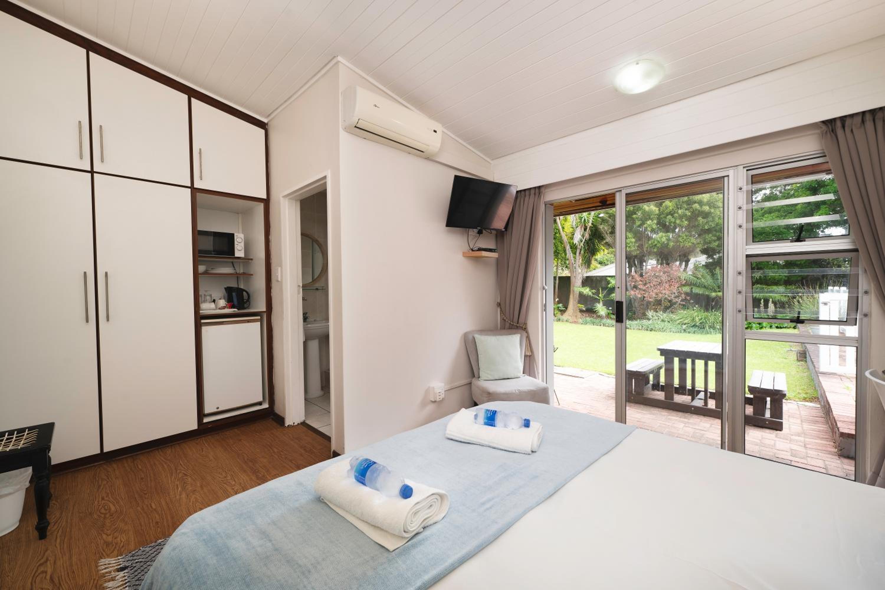 Admirals Lodge Guest House and Brightways self catering apartments
