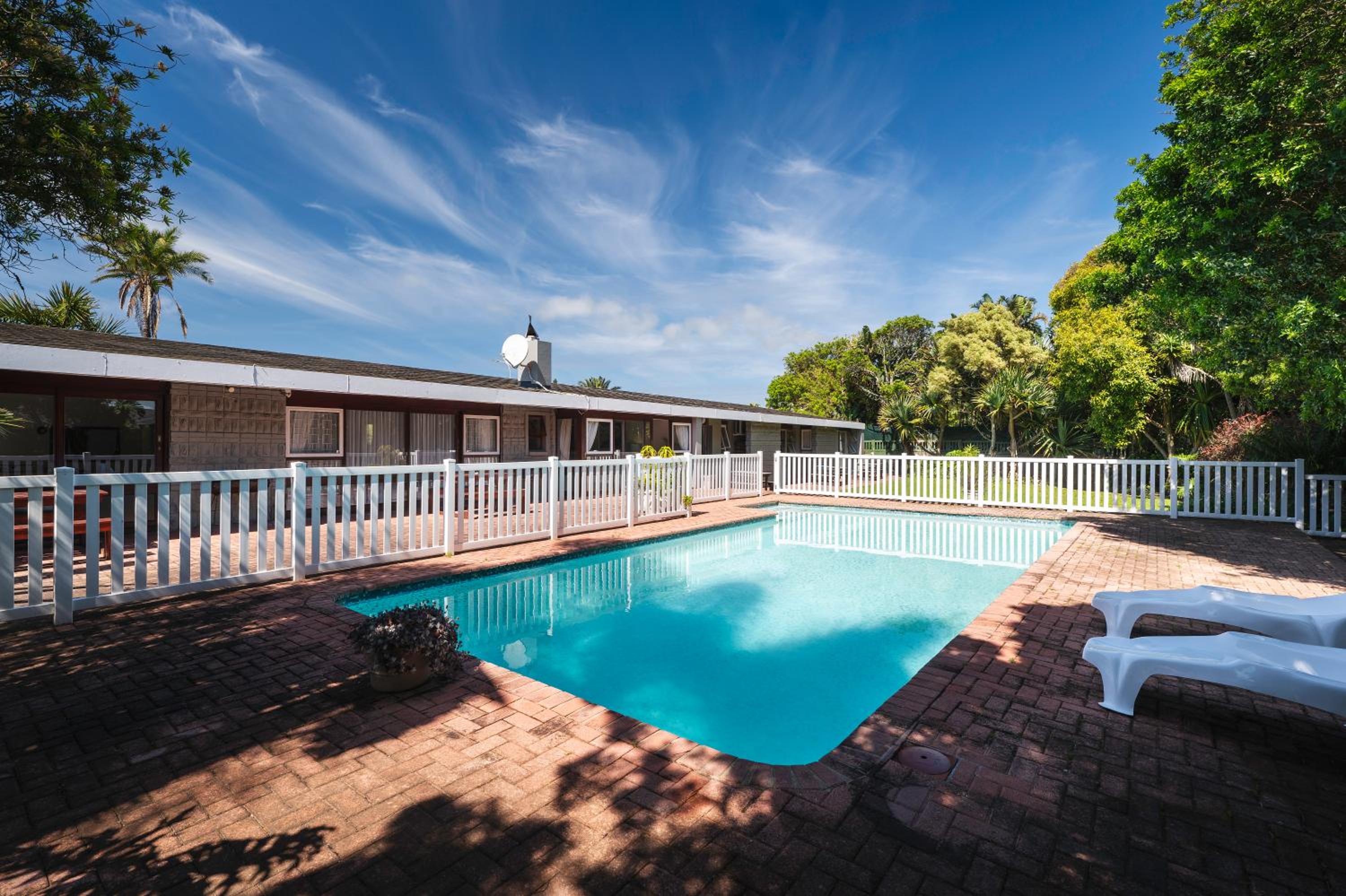 Admirals Lodge Guest House and Brightways self catering apartments