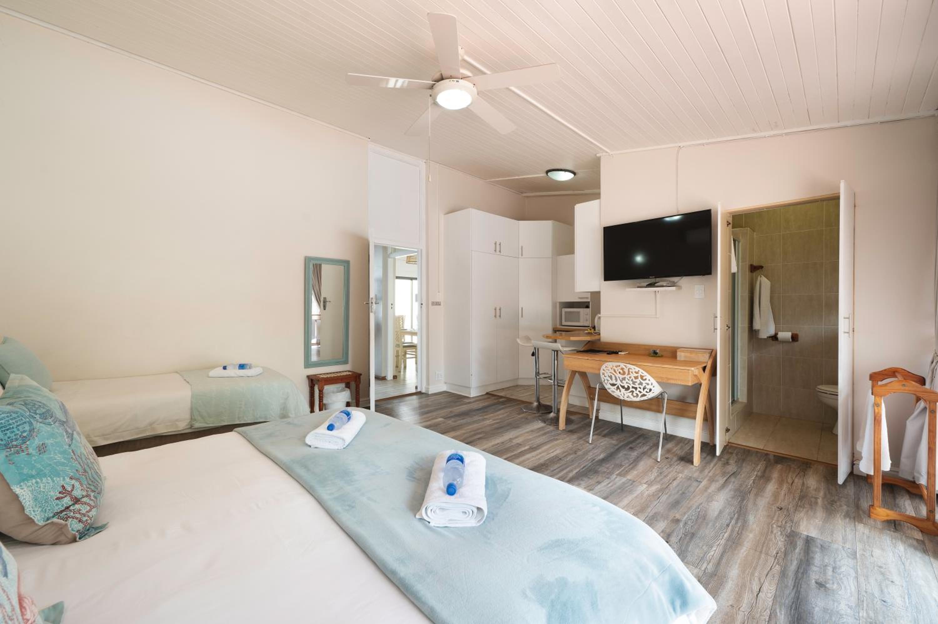 Admirals Lodge Guest House and Brightways self catering apartments
