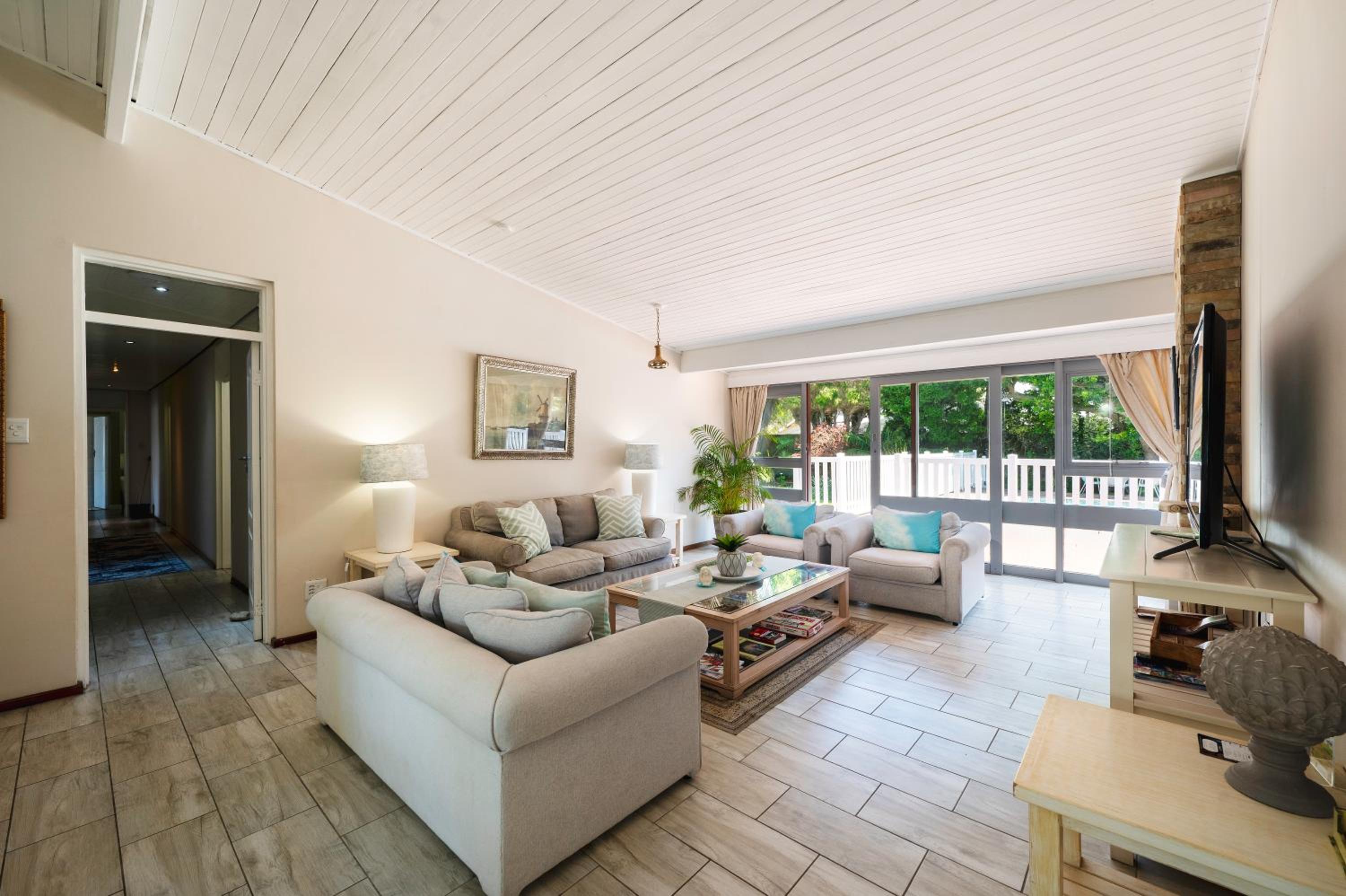 Admirals Lodge Guest House and Brightways self catering apartments