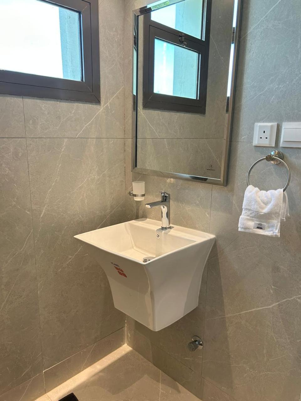 Emaar Holiday Homes Business Gate Al Murouj - B