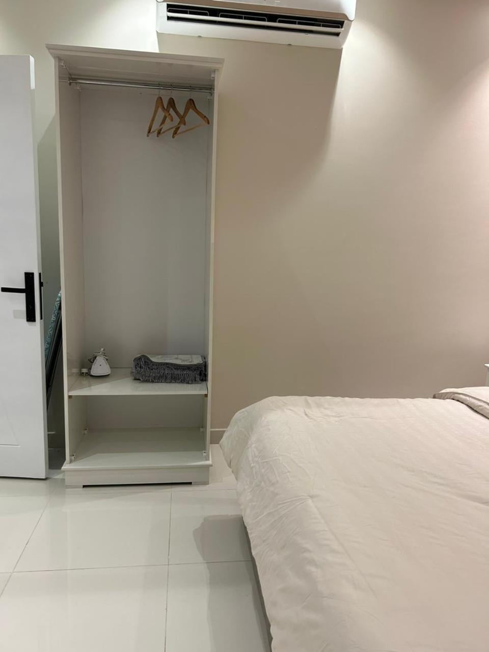 Emaar Holiday Homes Business Gate Al Murouj - B