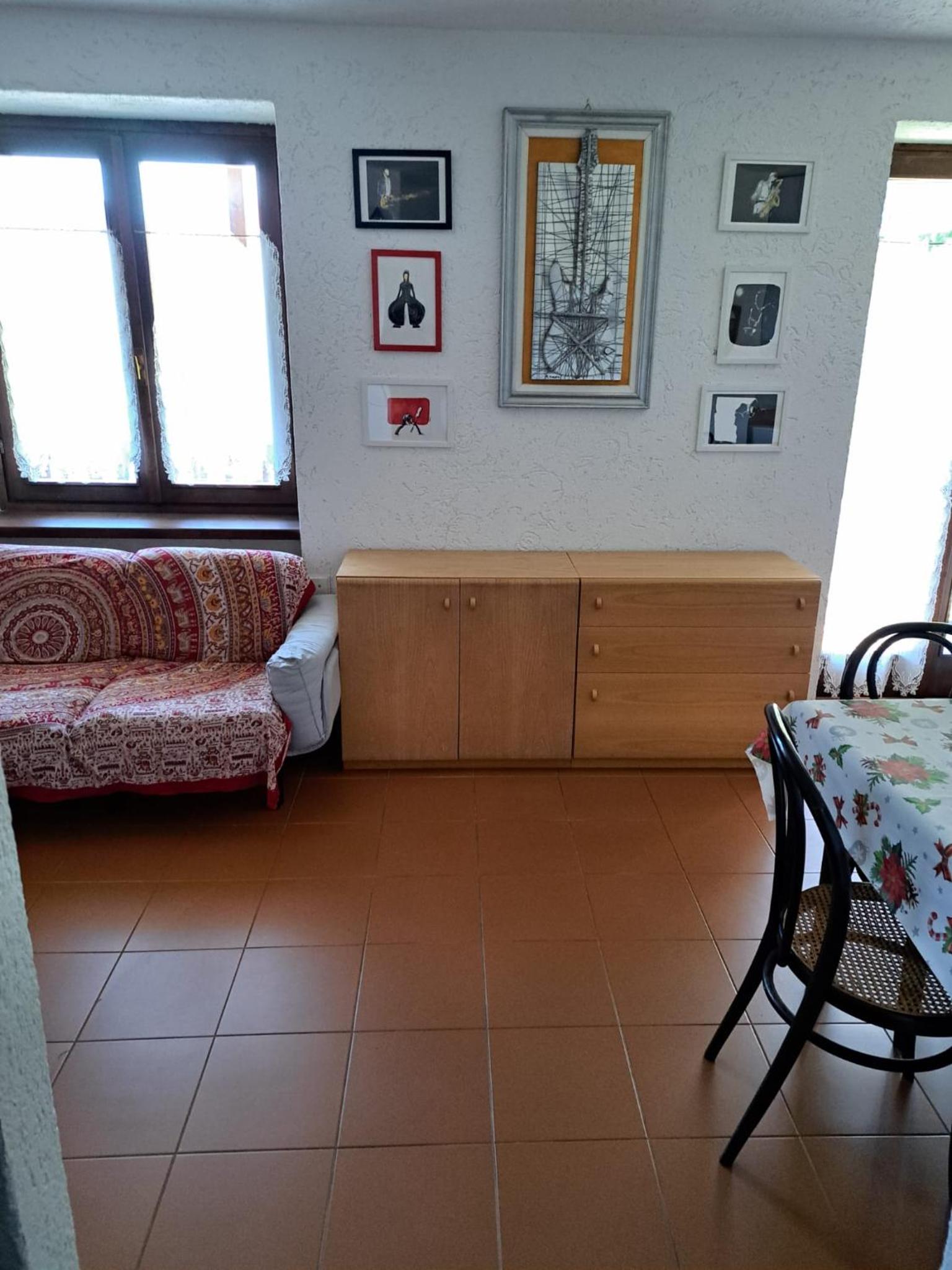 Casa bianca en Malè