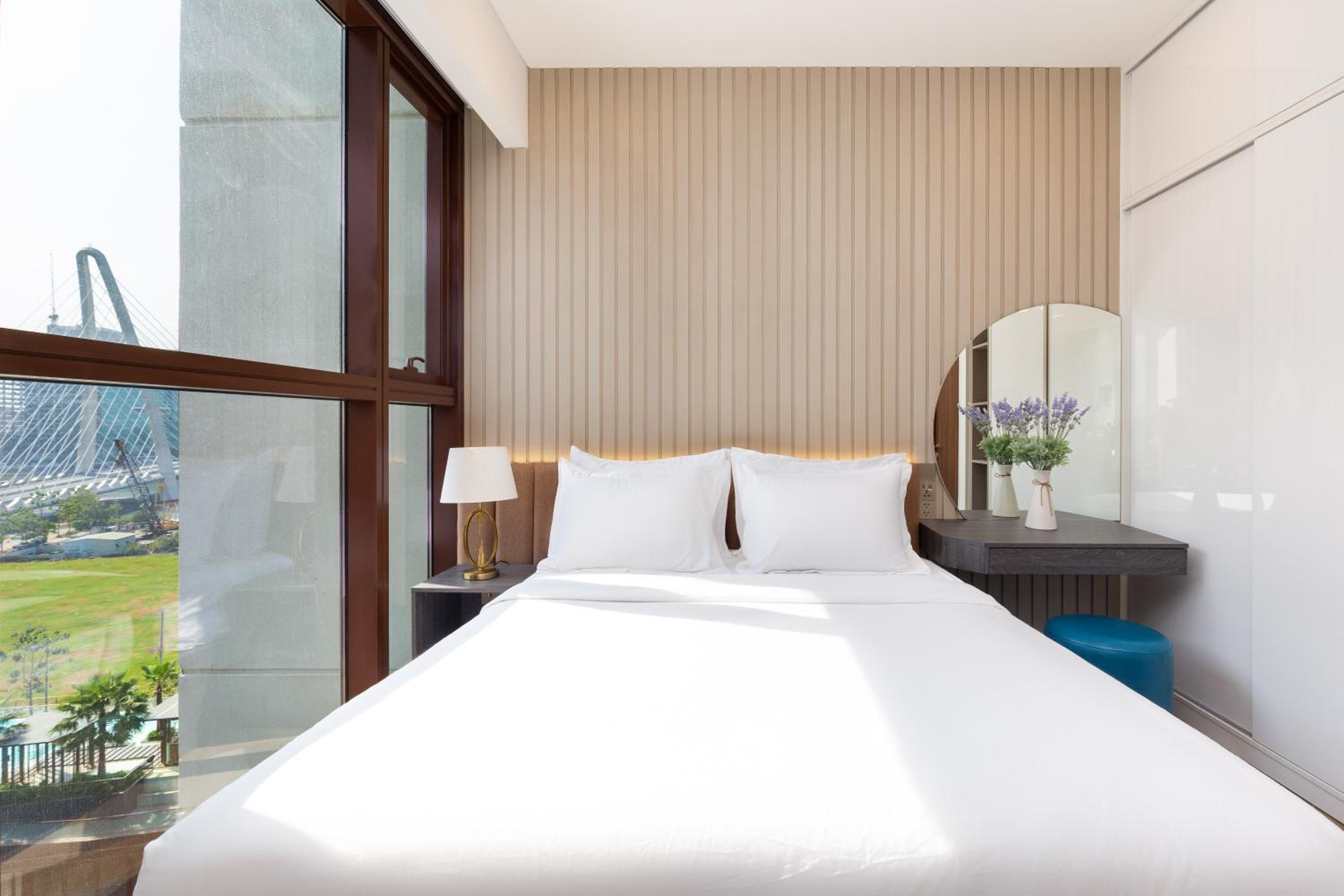 Metropole Saigon Suites