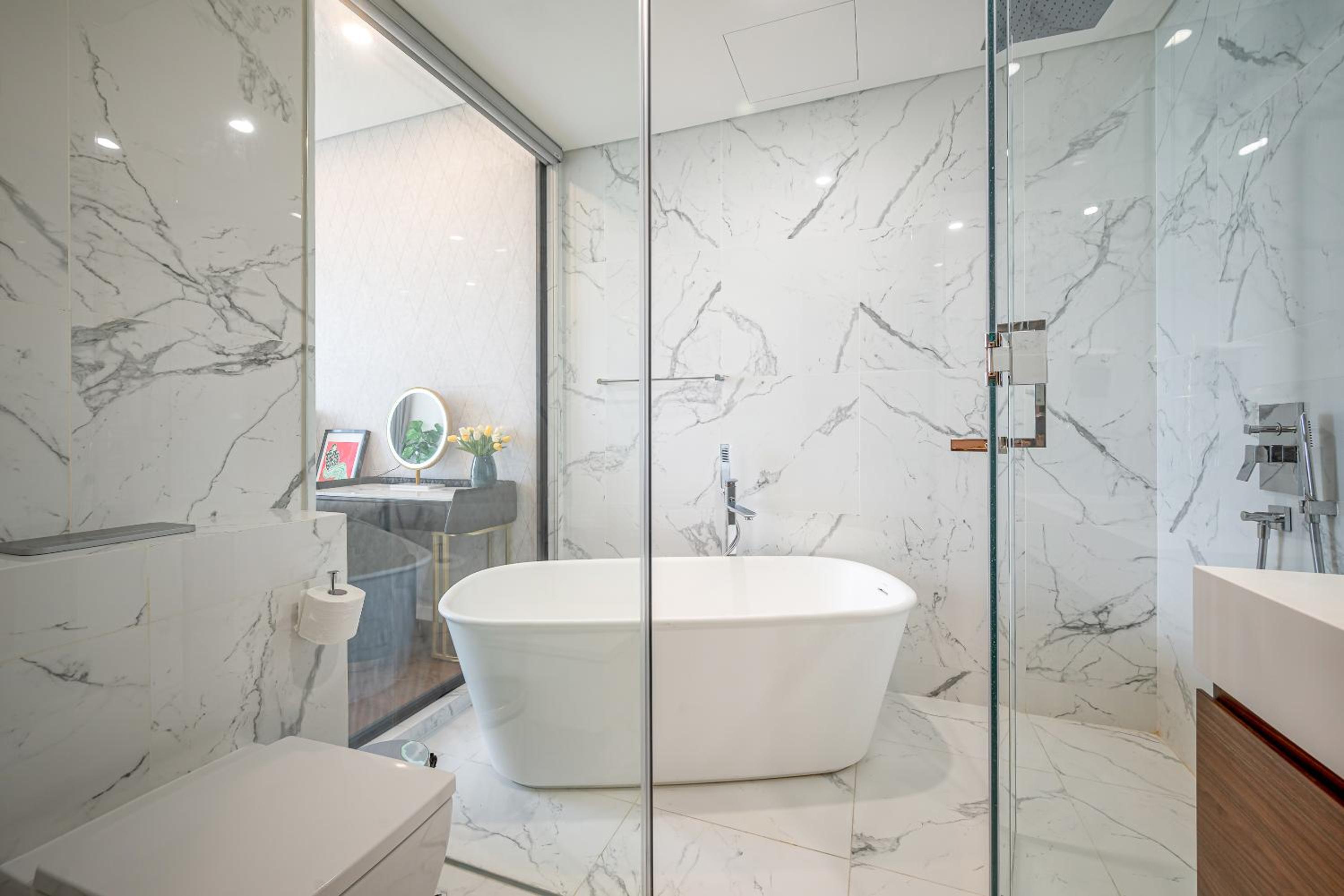 Metropole Saigon Suites