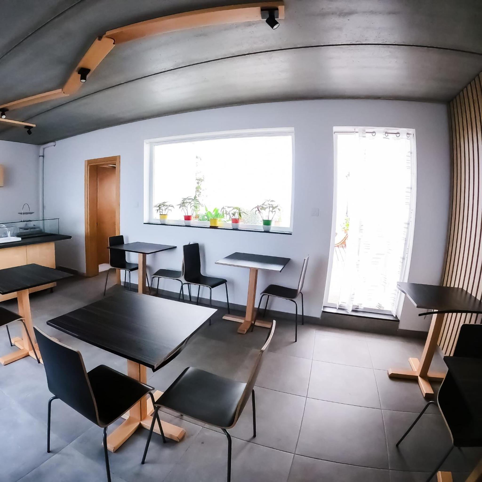 Estrella Lodging