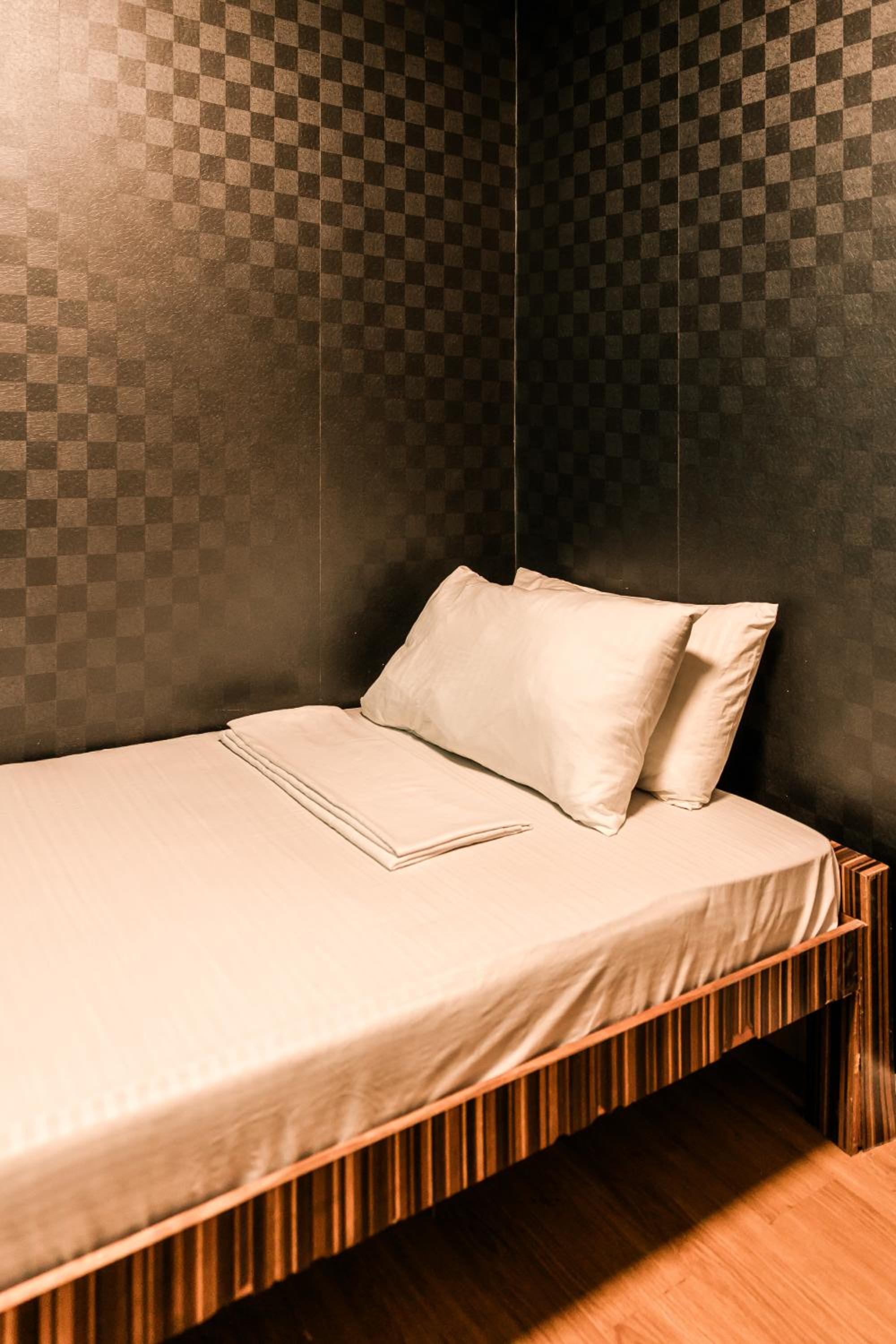 furutech hostel