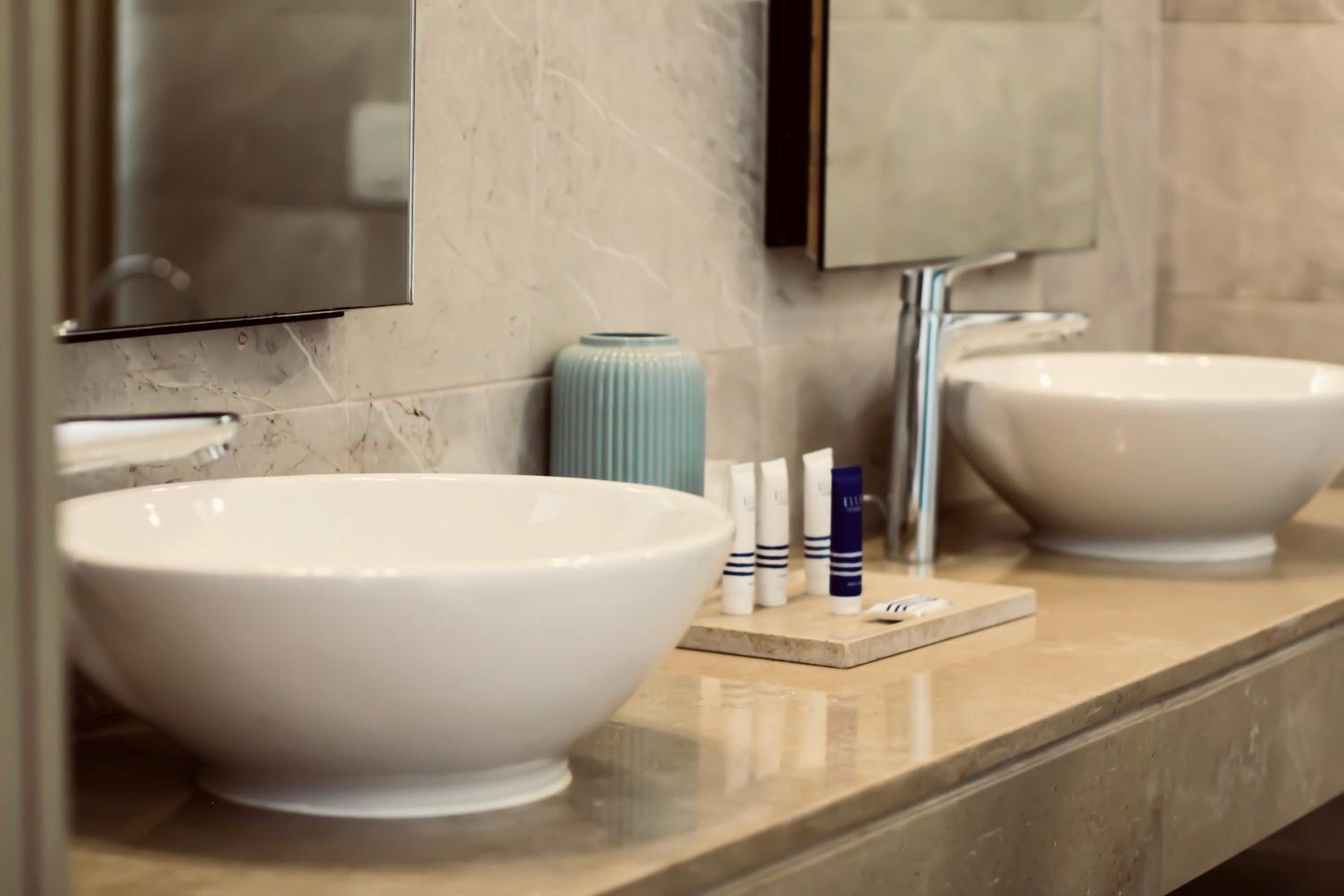Photo 56