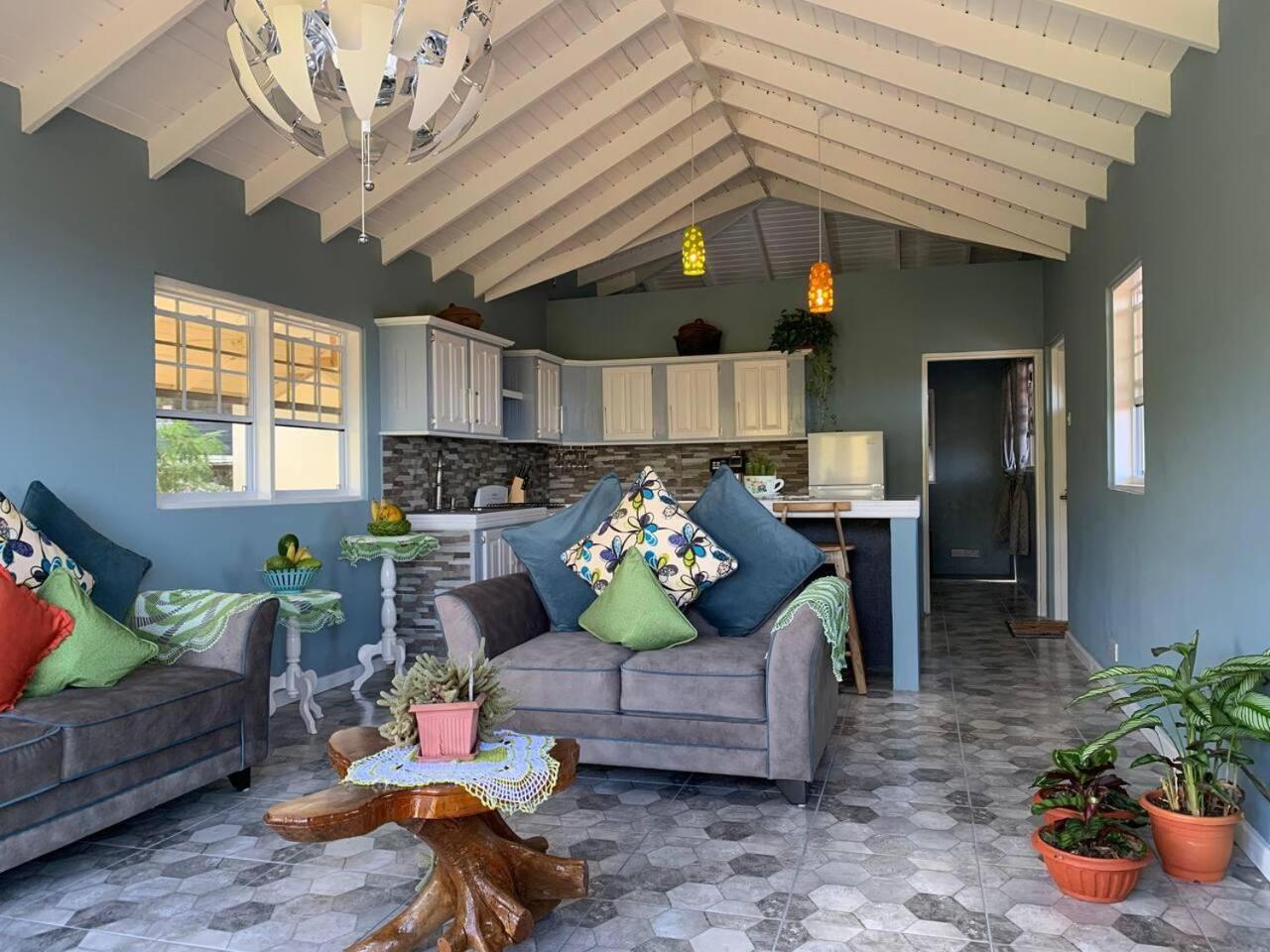 Story Villa 1 Bedroom with Ocean & Mountain View view 5
