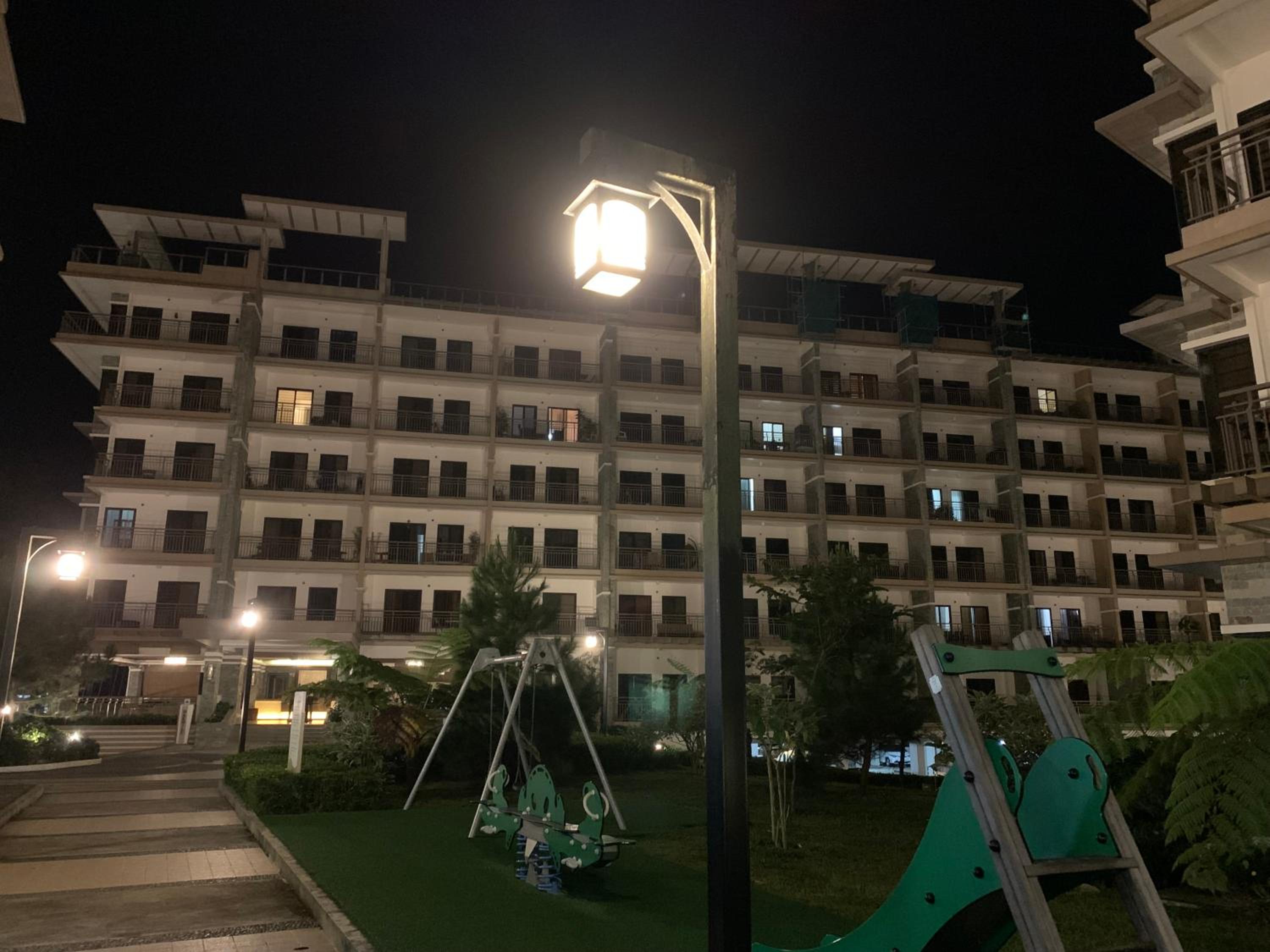 YourHomeAway,LuxFlat at BristleRidge Baguio