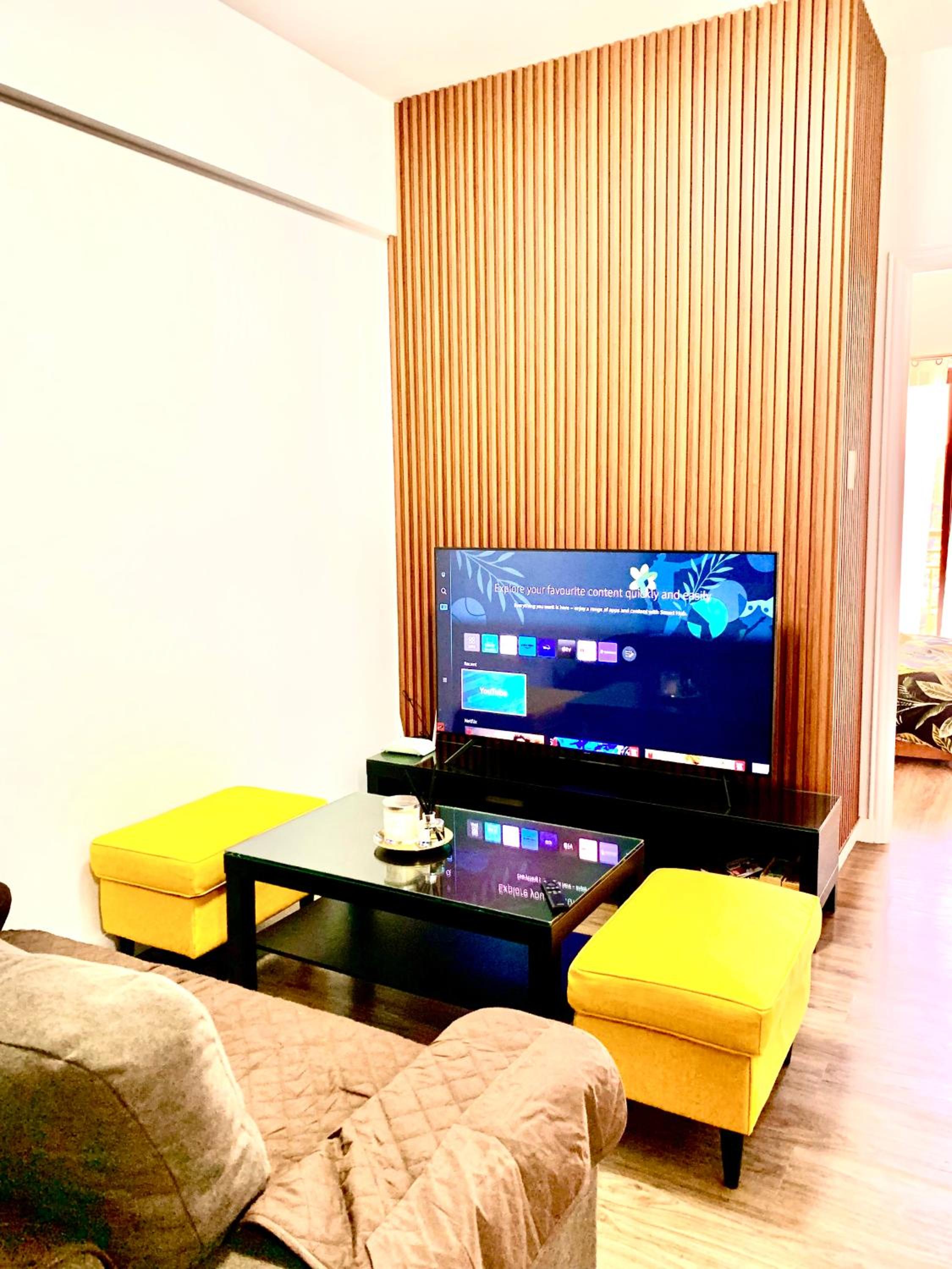 YourHomeAway,LuxFlat at BristleRidge Baguio