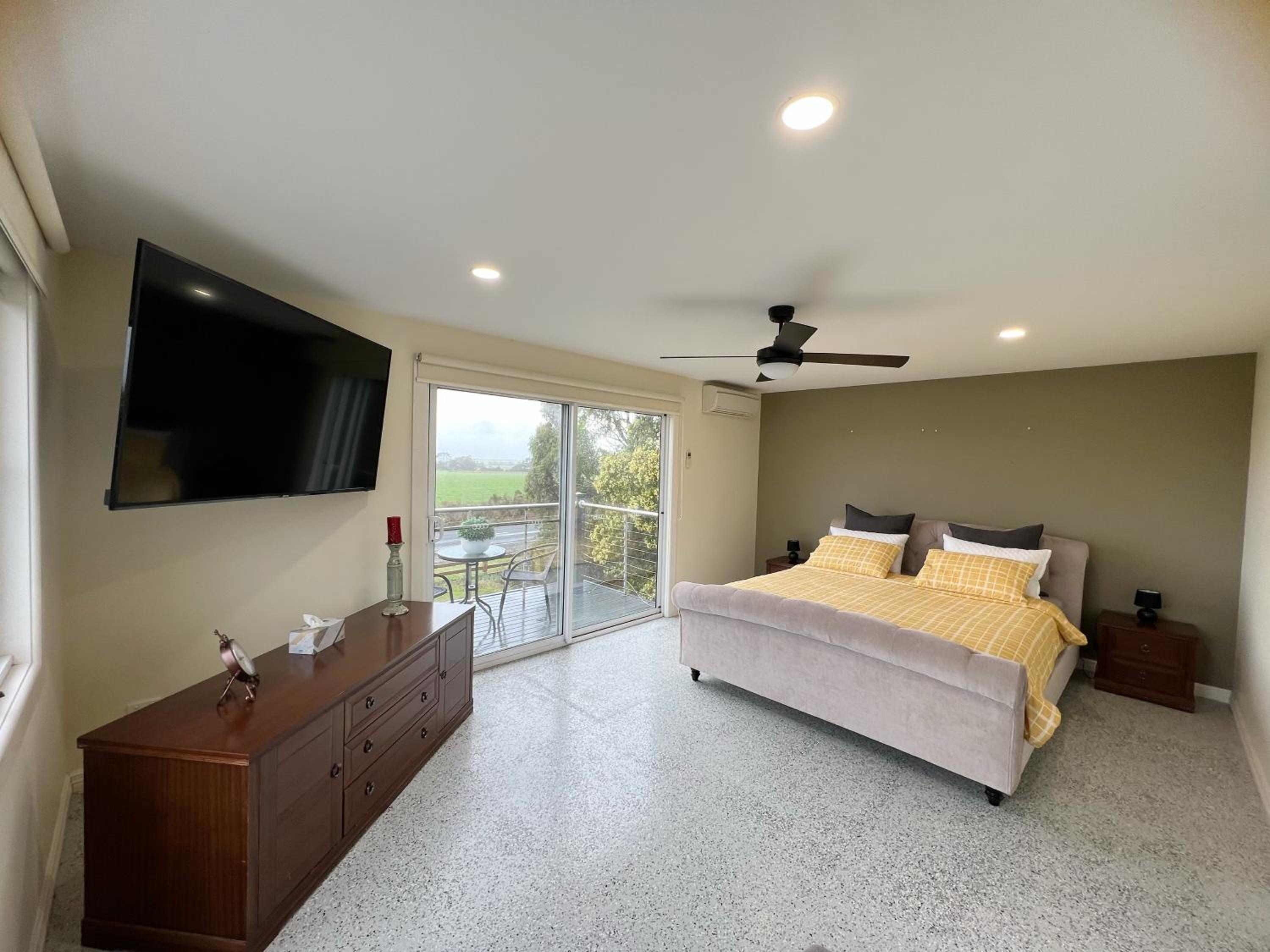 LG&B Family Farm House
