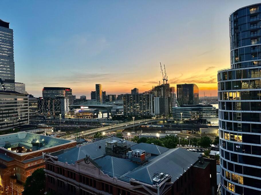 Melbourne Magic on Spencer: Stylish City Living
