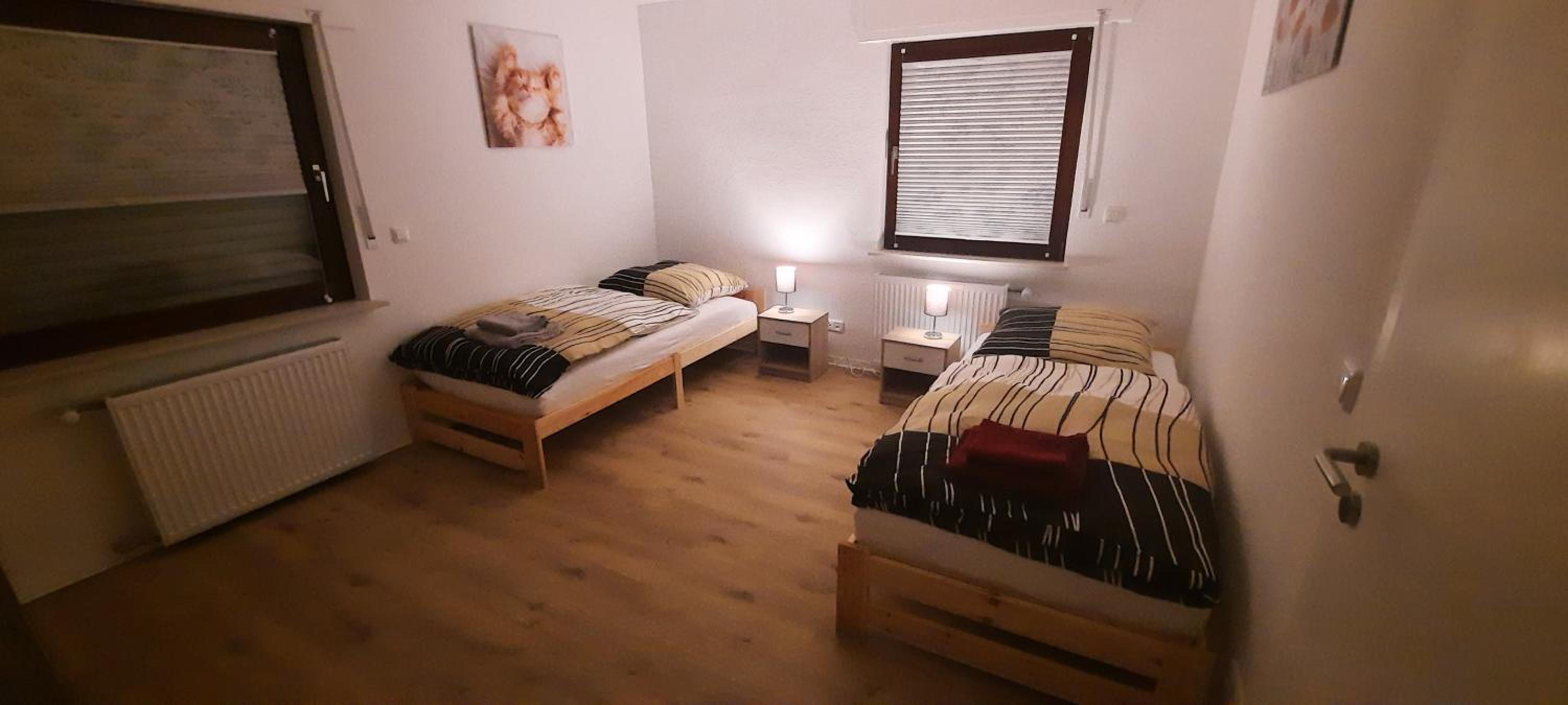 Haus Langert - Einfamilienhaus mit Terrasse und Garten zur alleinigen Nutzung