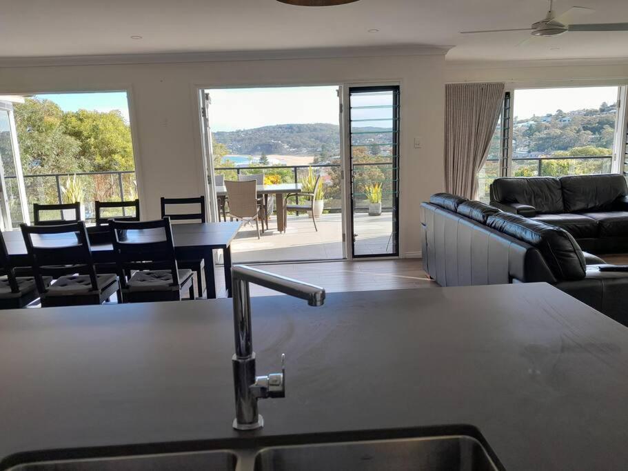 Copa Beach Vista (Stunning Beach & Ocean Views, Walk to Beach)