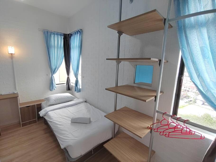 Jentayu Residency, 3Rooms 2xWC, FREE WiFi, 7guests