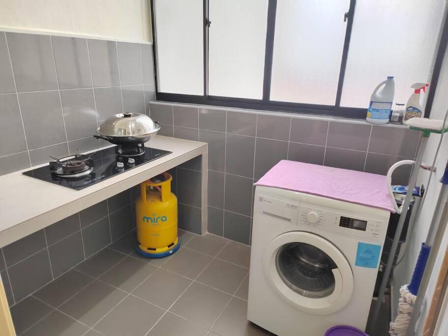 Jentayu Residency, 3Rooms 2xWC, FREE WiFi, 7guests