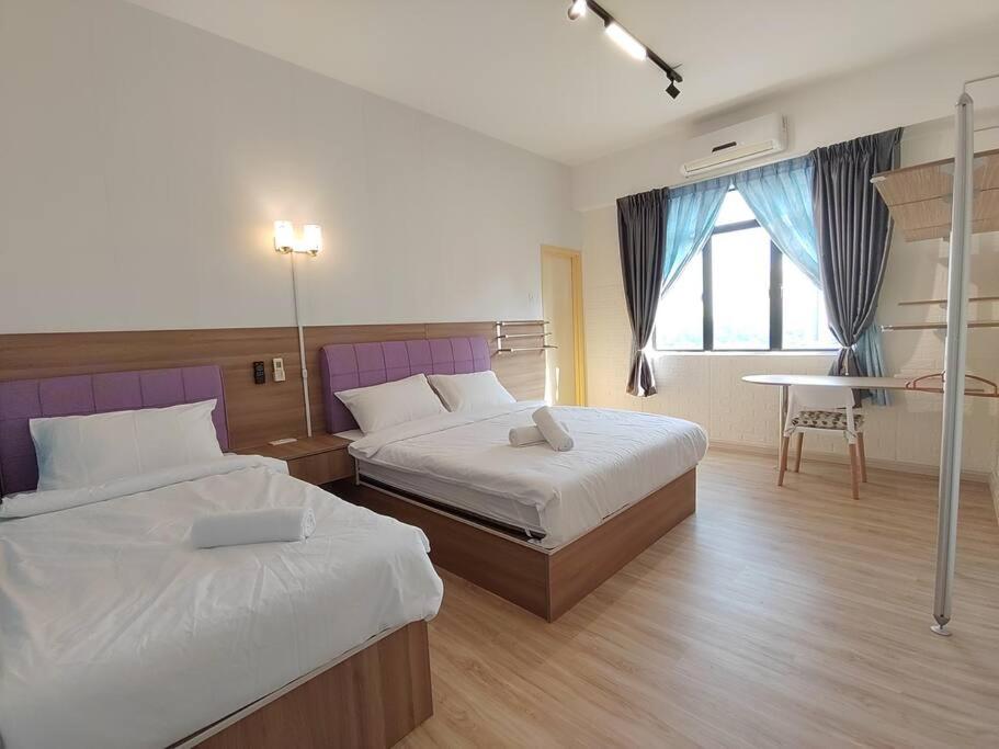 Jentayu Residency, 3Rooms 2xWC, FREE WiFi, 7guests