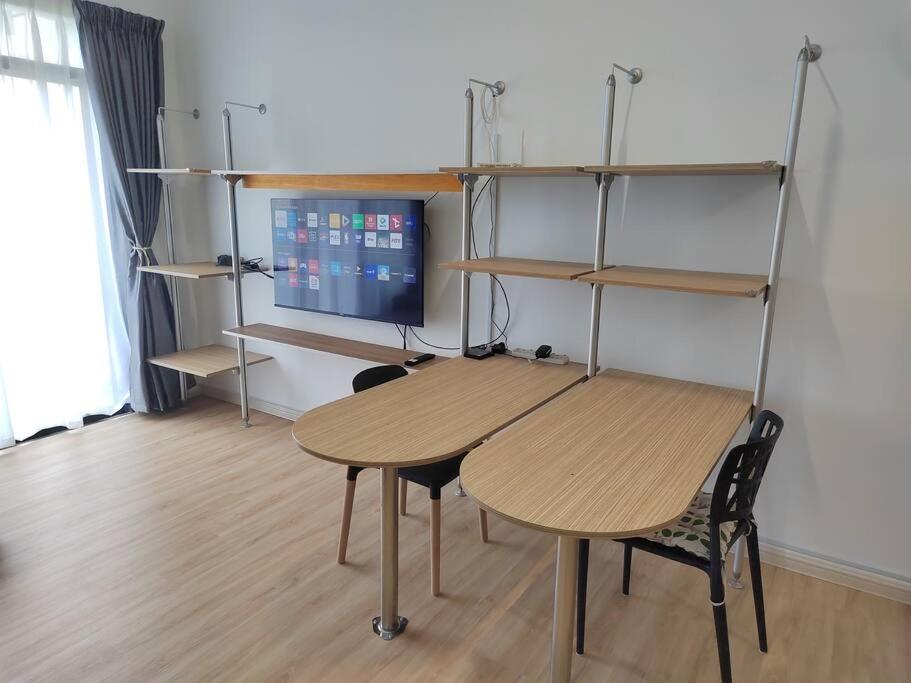 Jentayu Residency, 3Rooms 2xWC, FREE WiFi, 7guests