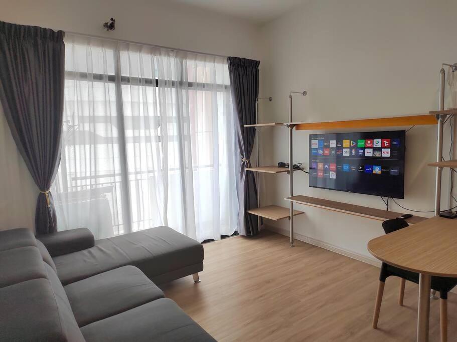 Jentayu Residency, 3Rooms 2xWC, FREE WiFi, 7guests