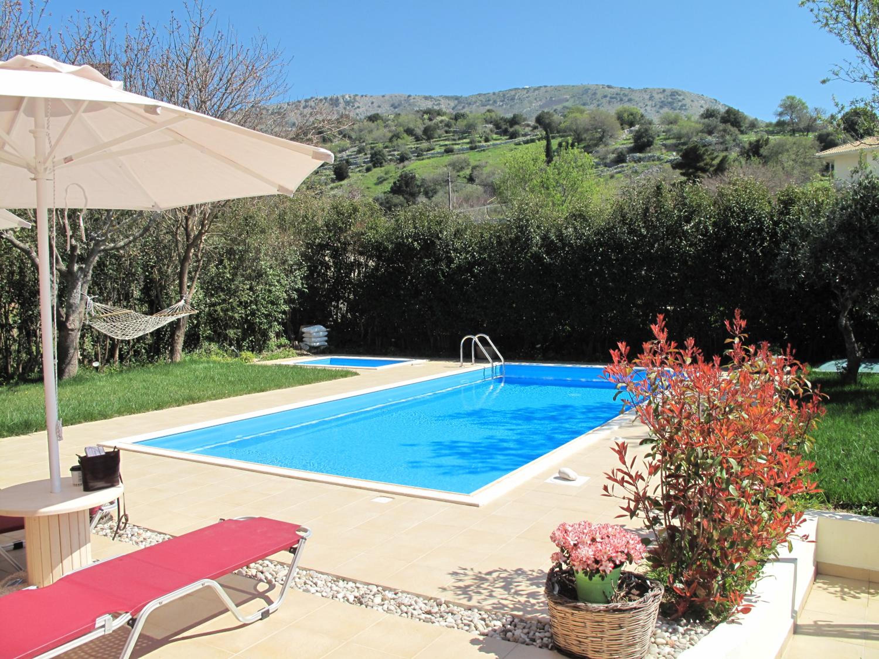 Exanthia Villas