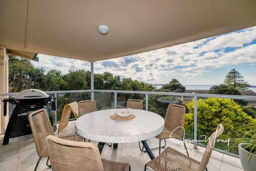The Salty Seagull – ocean-view luxe!