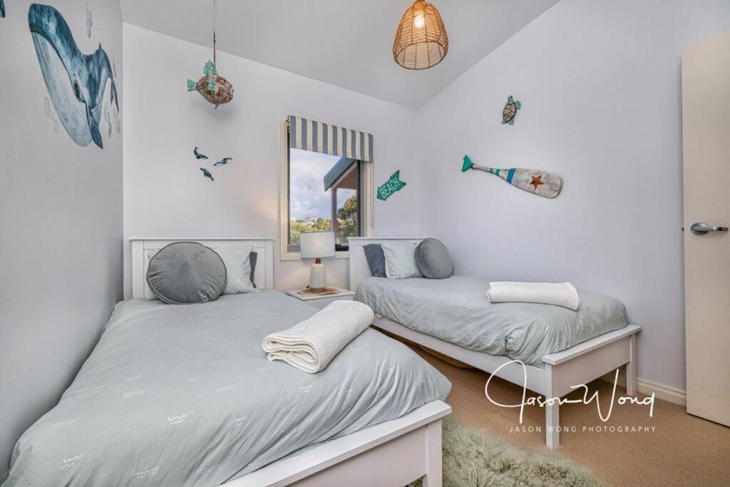 The Salty Seagull – ocean-view luxe!
