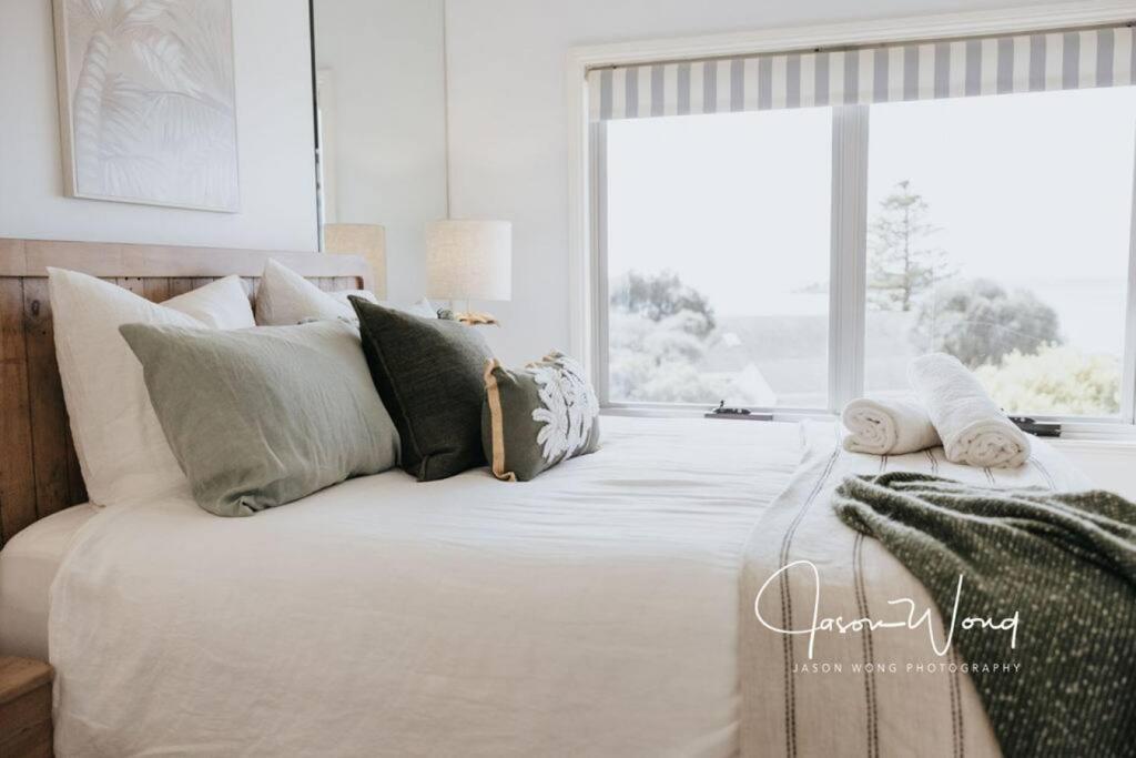 The Salty Seagull – ocean-view luxe!