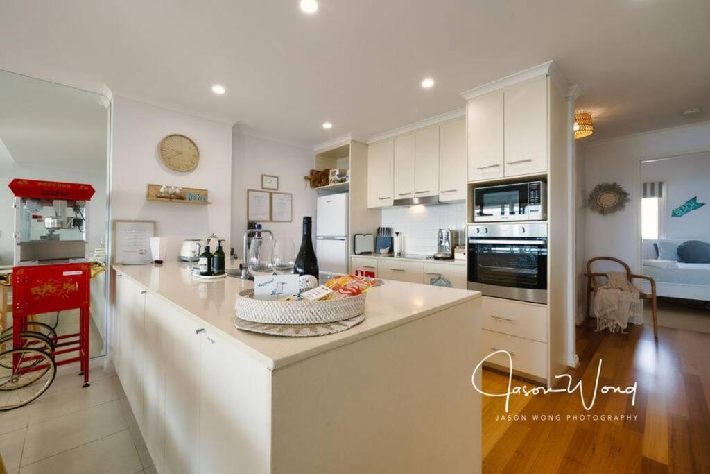 The Salty Seagull – ocean-view luxe!