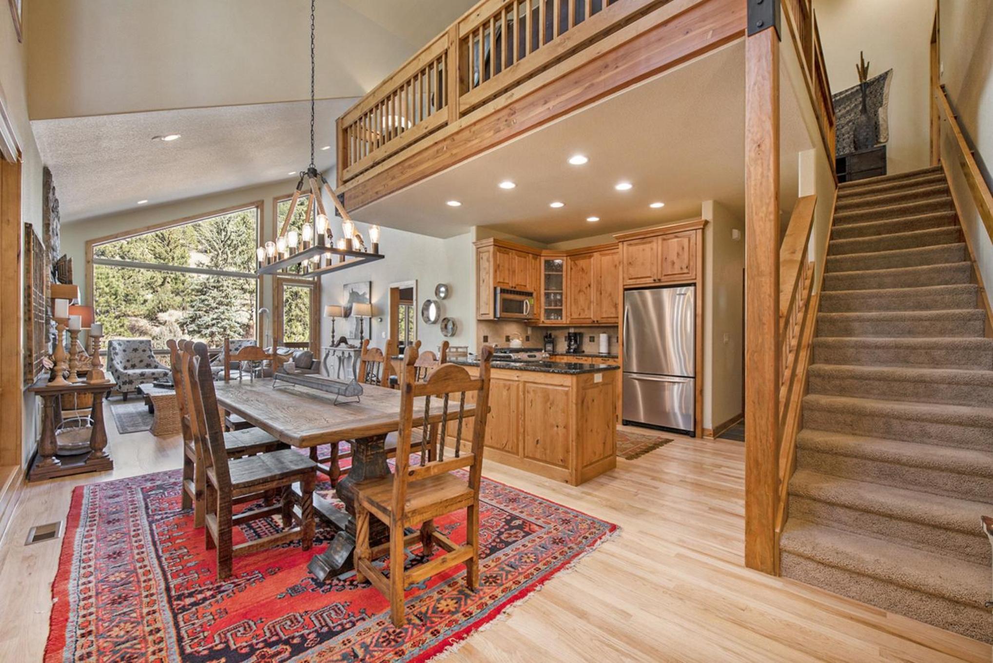 Fall River Retreat - Monthly Long-Term Vacation Rental townhouse
