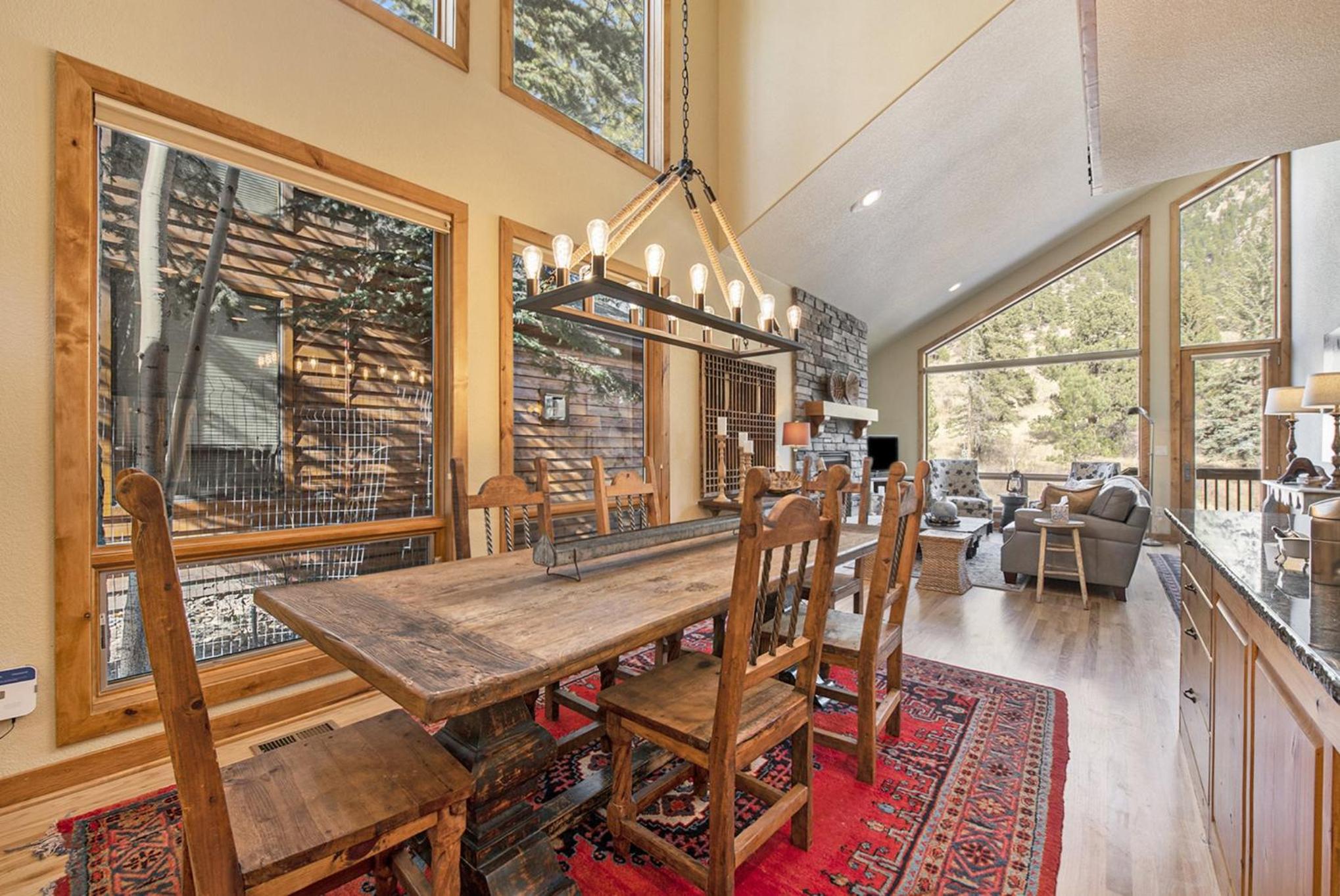 Fall River Retreat - Monthly Long-Term Vacation Rental townhouse